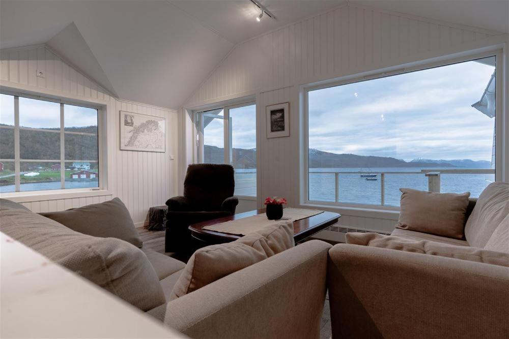 Camp Aurora Villa Karlsøy Eksteriør bilde